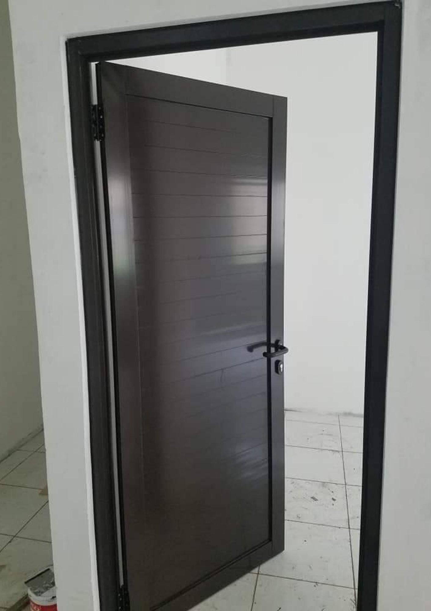 Pintu Spandrel Coklat Anodis
